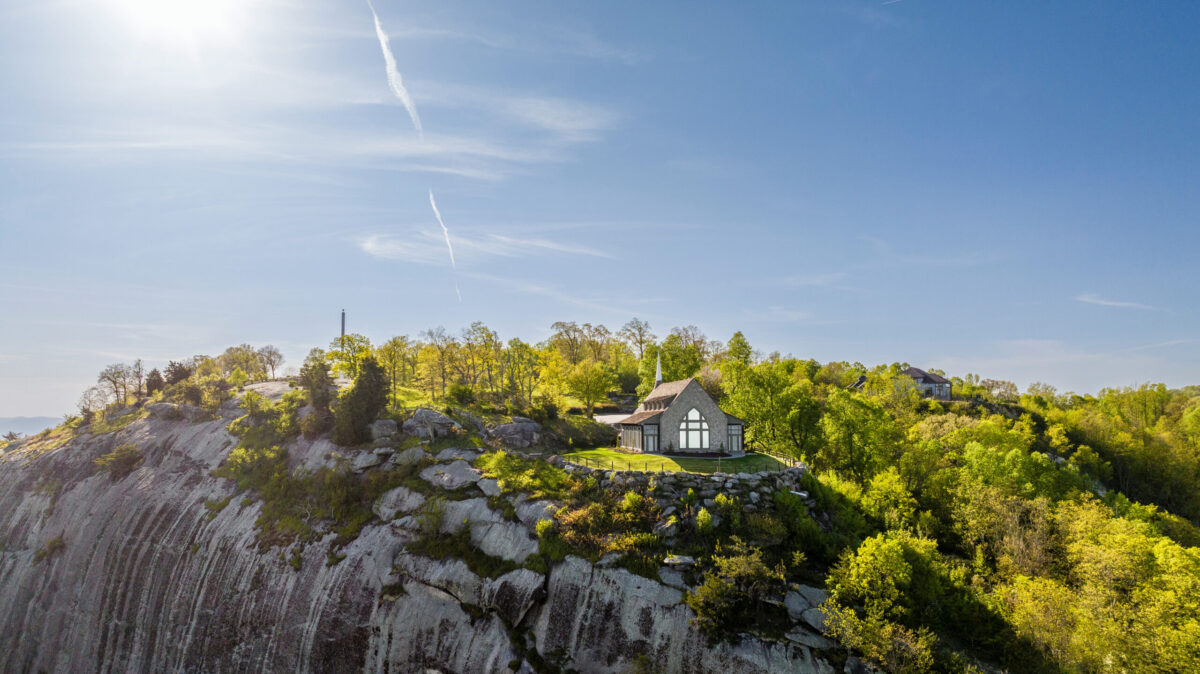 10 Ways to Enjoy Spring at The Cliffs 