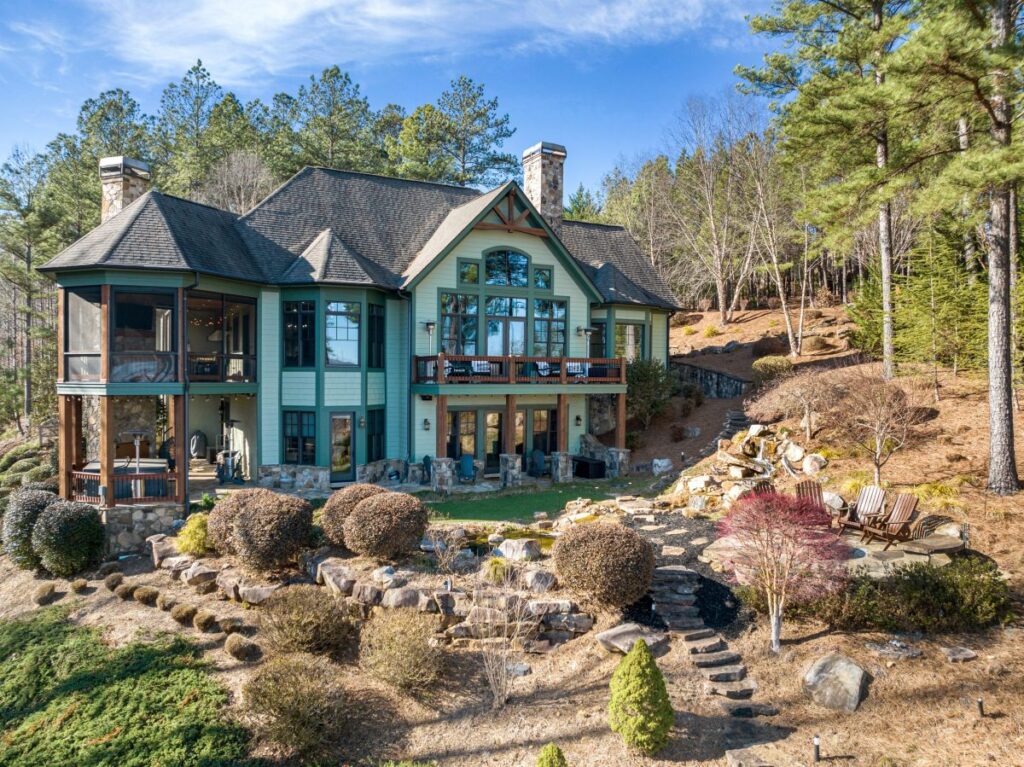 luxury lake listing