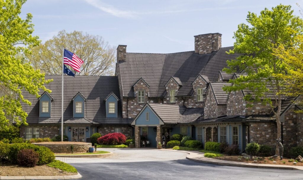 the cliffs valley clubhouse