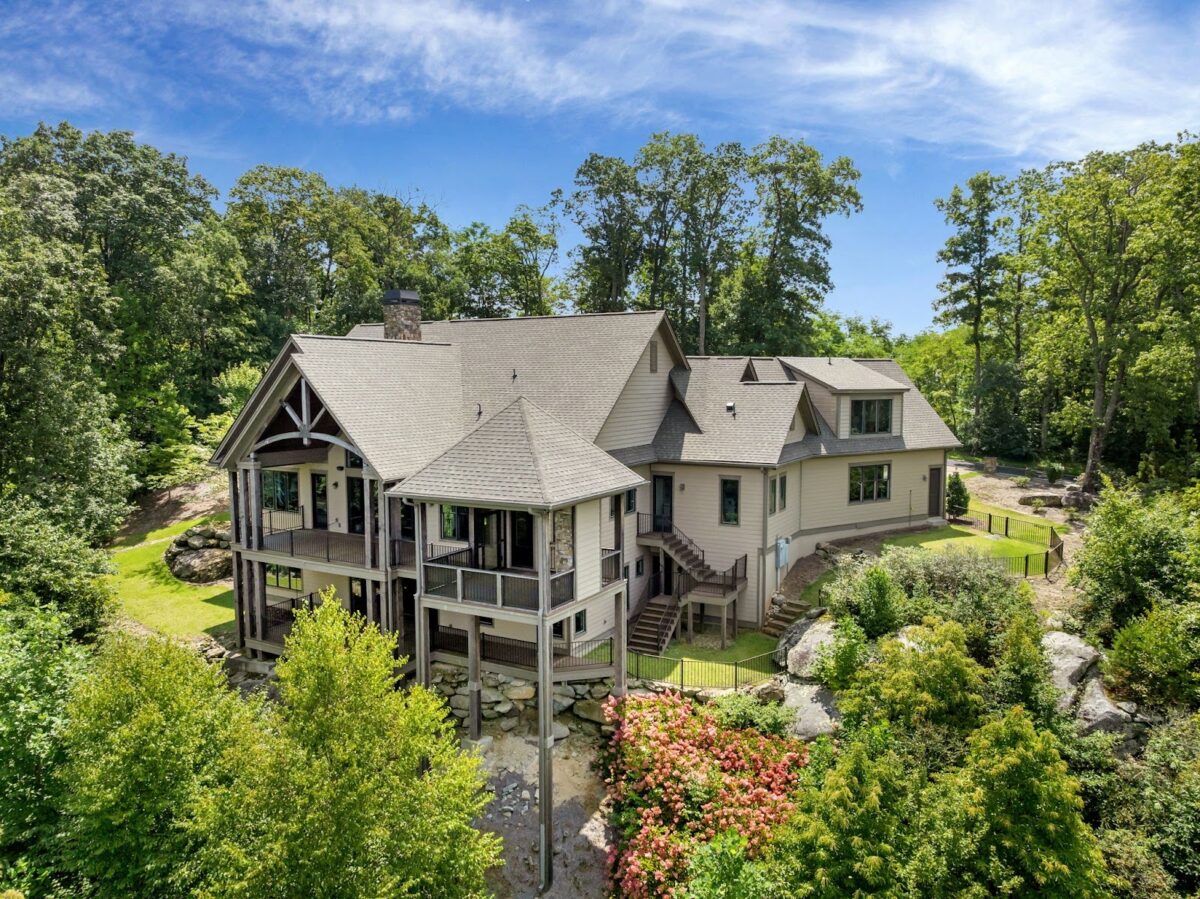 The Cliffs Rea Estate