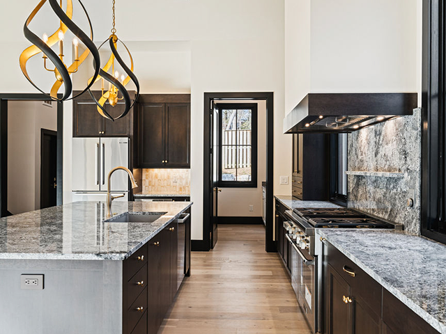 5_Whispering_Bells_Ct_CliffsBuilders_WC-23